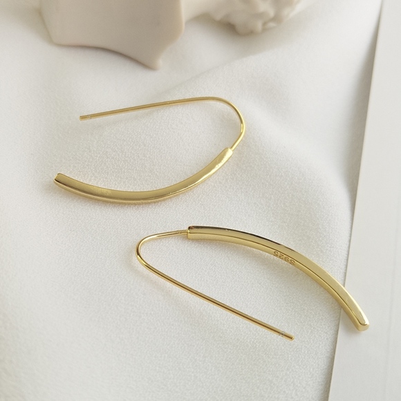 HH KENDRA BAR THREADER EARRINGS- STERLING SILVER - Picture 1 of 3